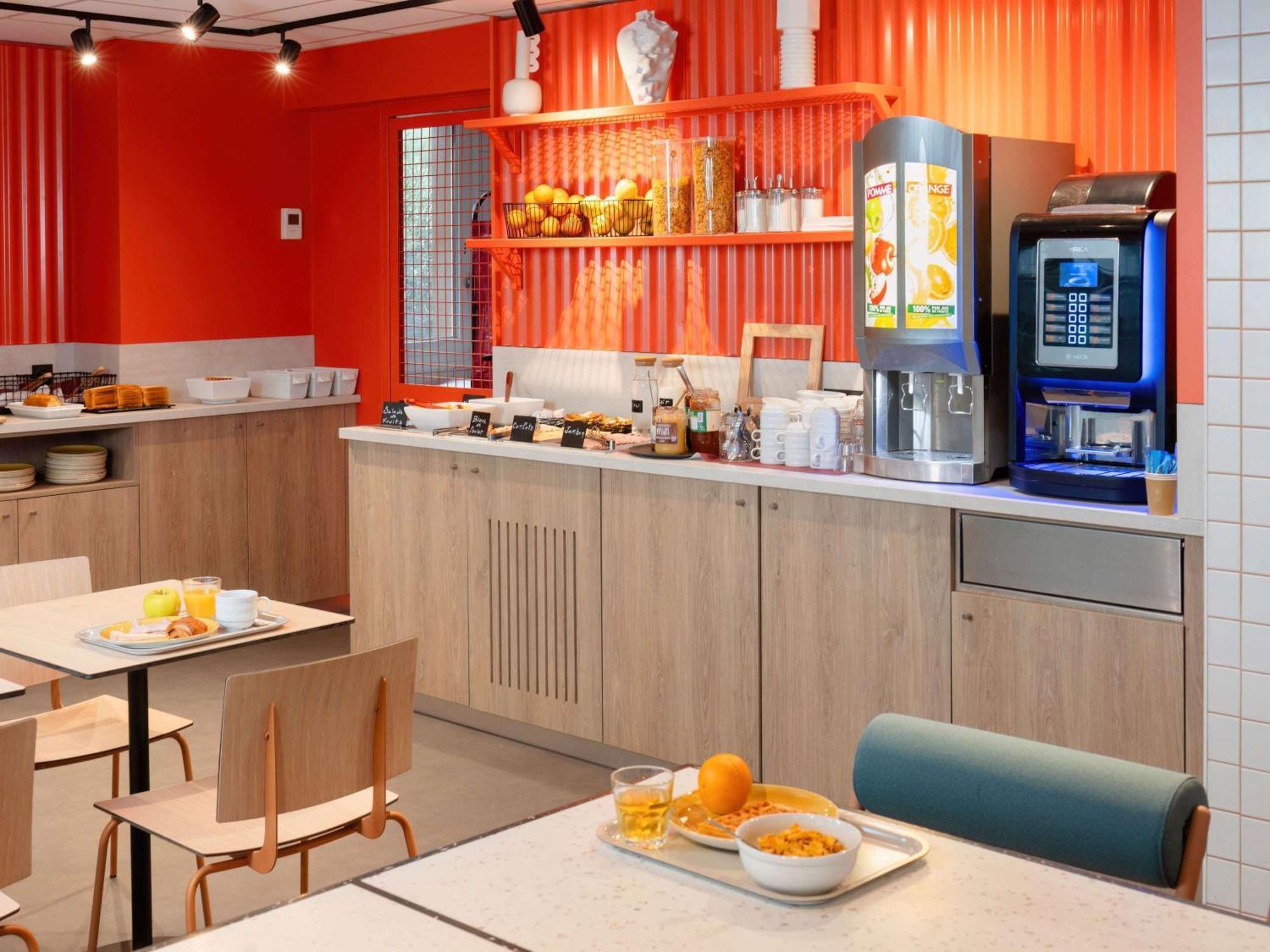Ibis Budget Pertuis Portes Du Luberon 外观 照片