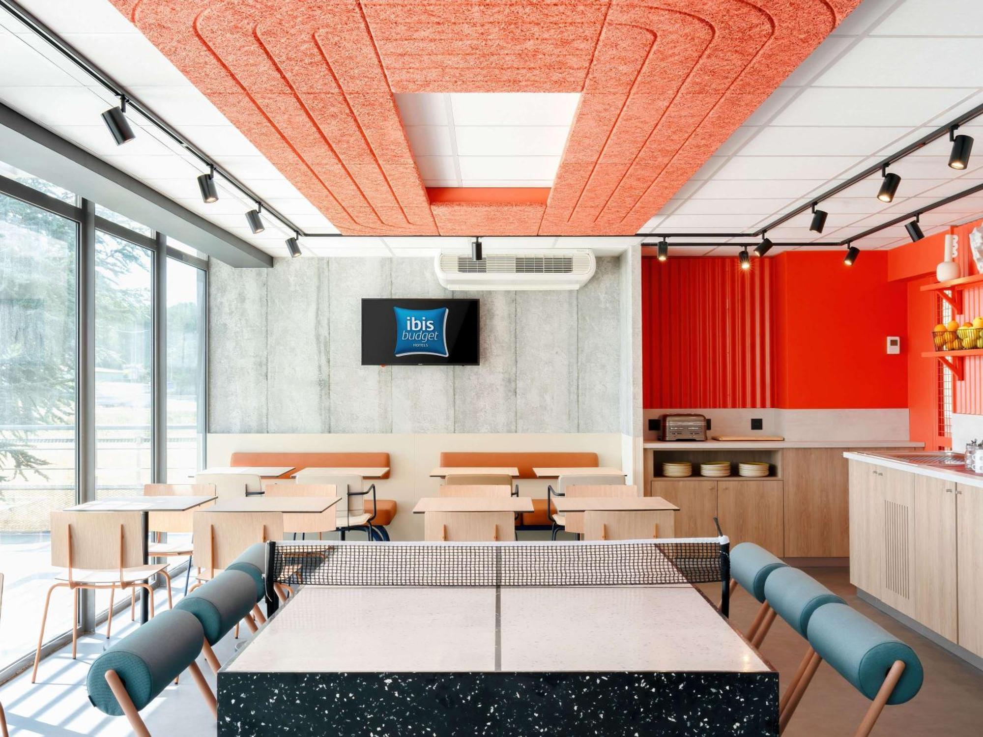 Ibis Budget Pertuis Portes Du Luberon 外观 照片