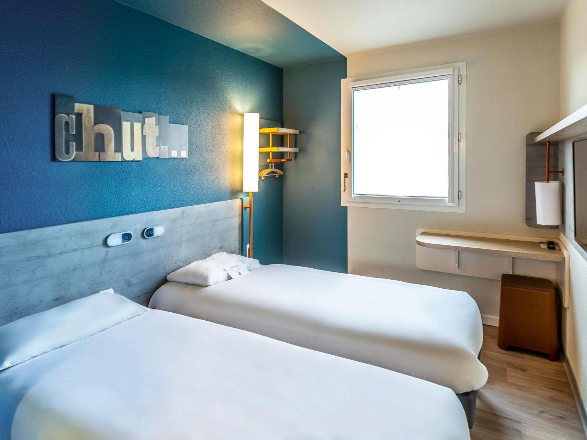 Ibis Budget Pertuis Portes Du Luberon 外观 照片