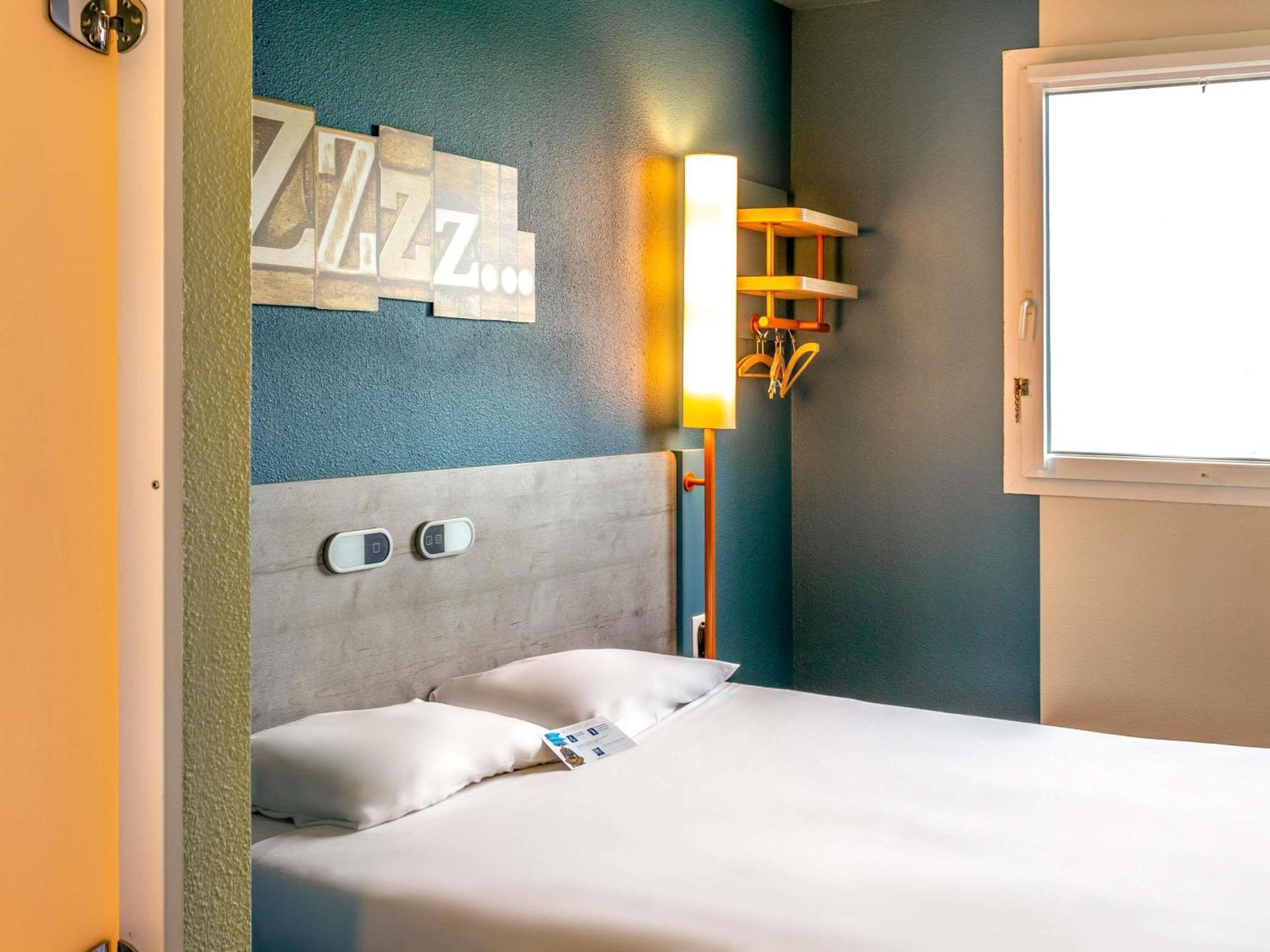 Ibis Budget Pertuis Portes Du Luberon 外观 照片