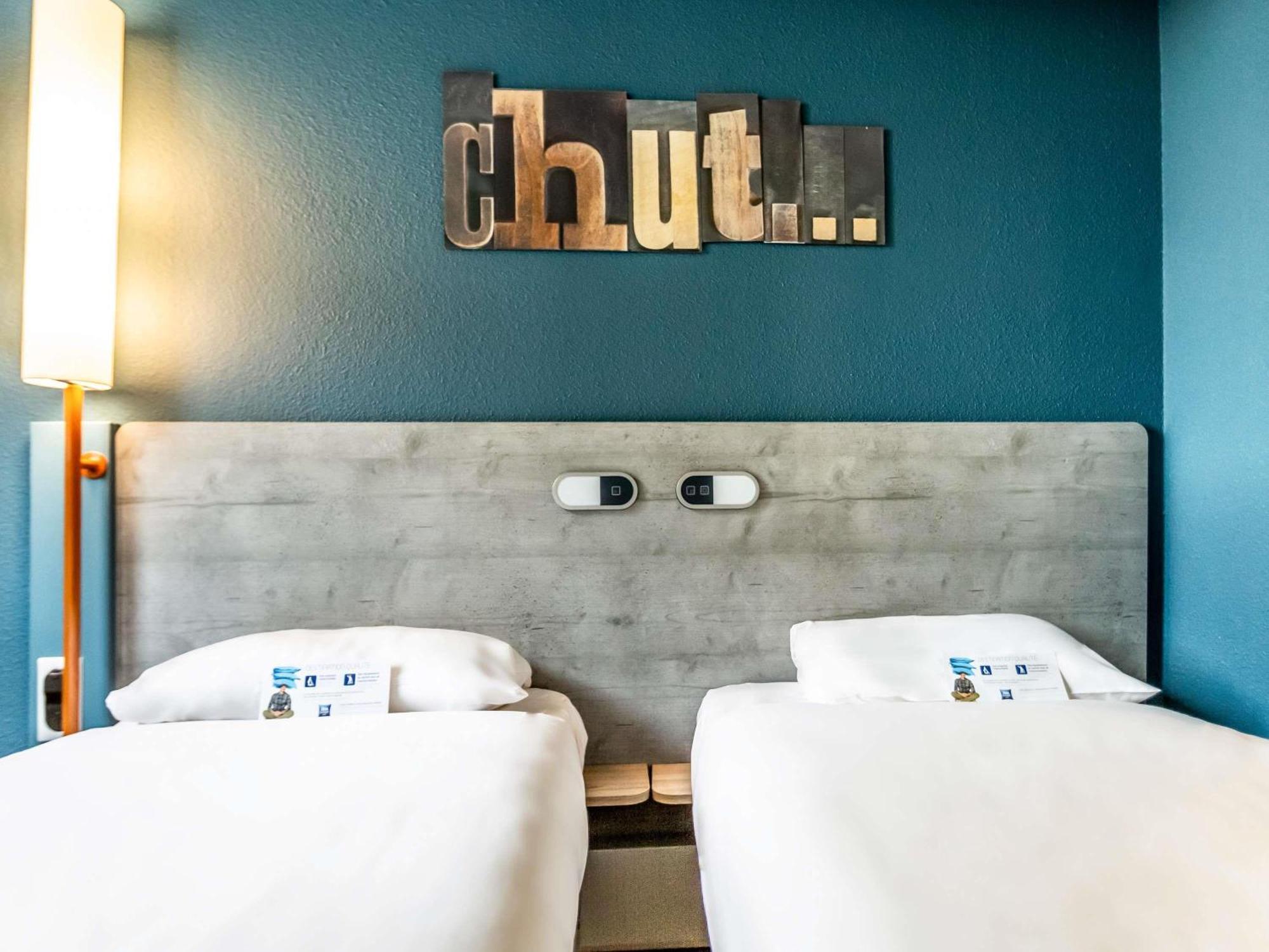 Ibis Budget Pertuis Portes Du Luberon 外观 照片