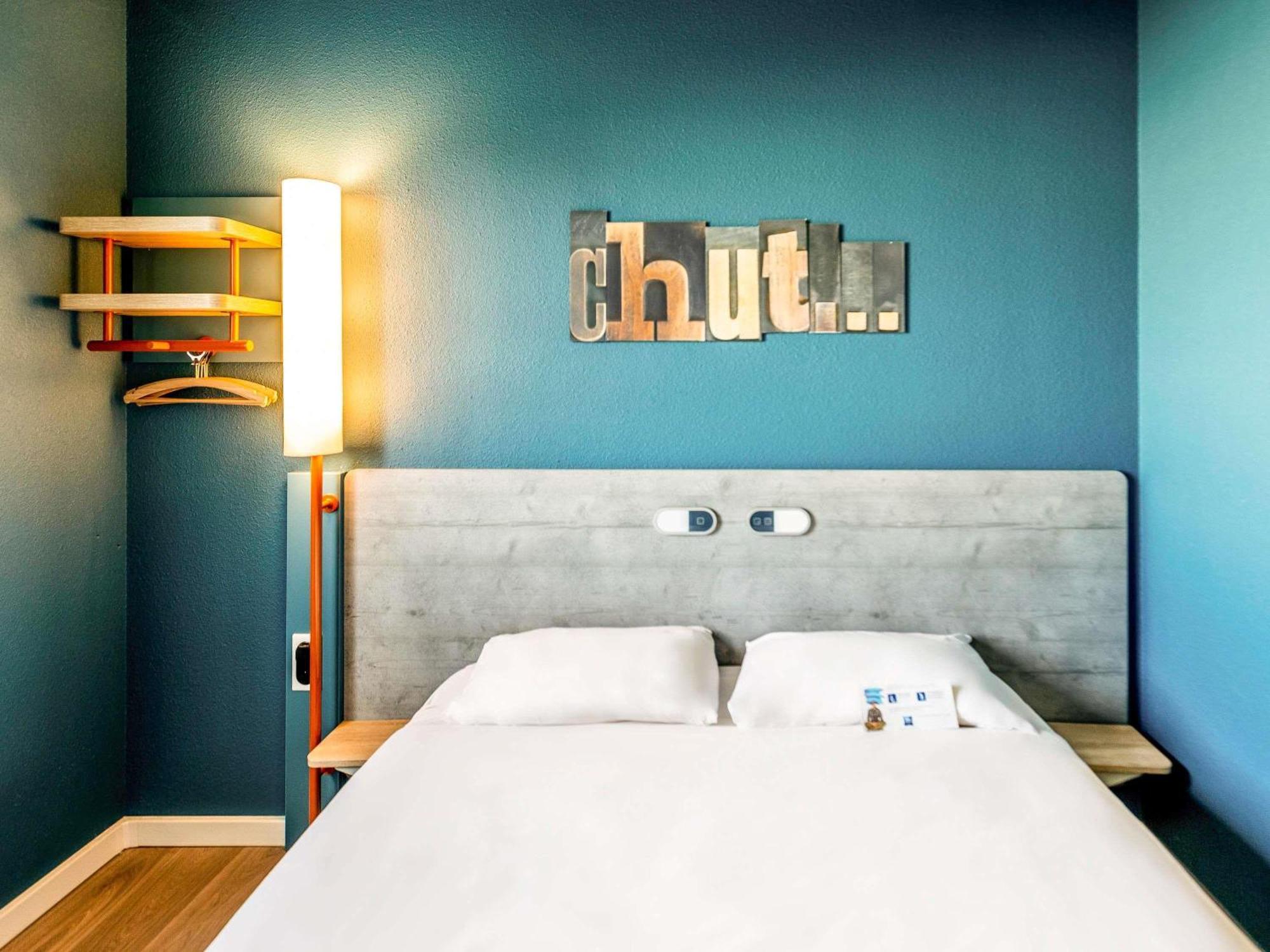 Ibis Budget Pertuis Portes Du Luberon 外观 照片